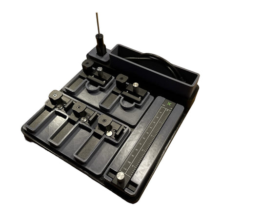 Xtool F1 Slide Extension Organizer – Zubehör-Aufbewahrung mit mehreren Fächern und präzisen Messskalen.