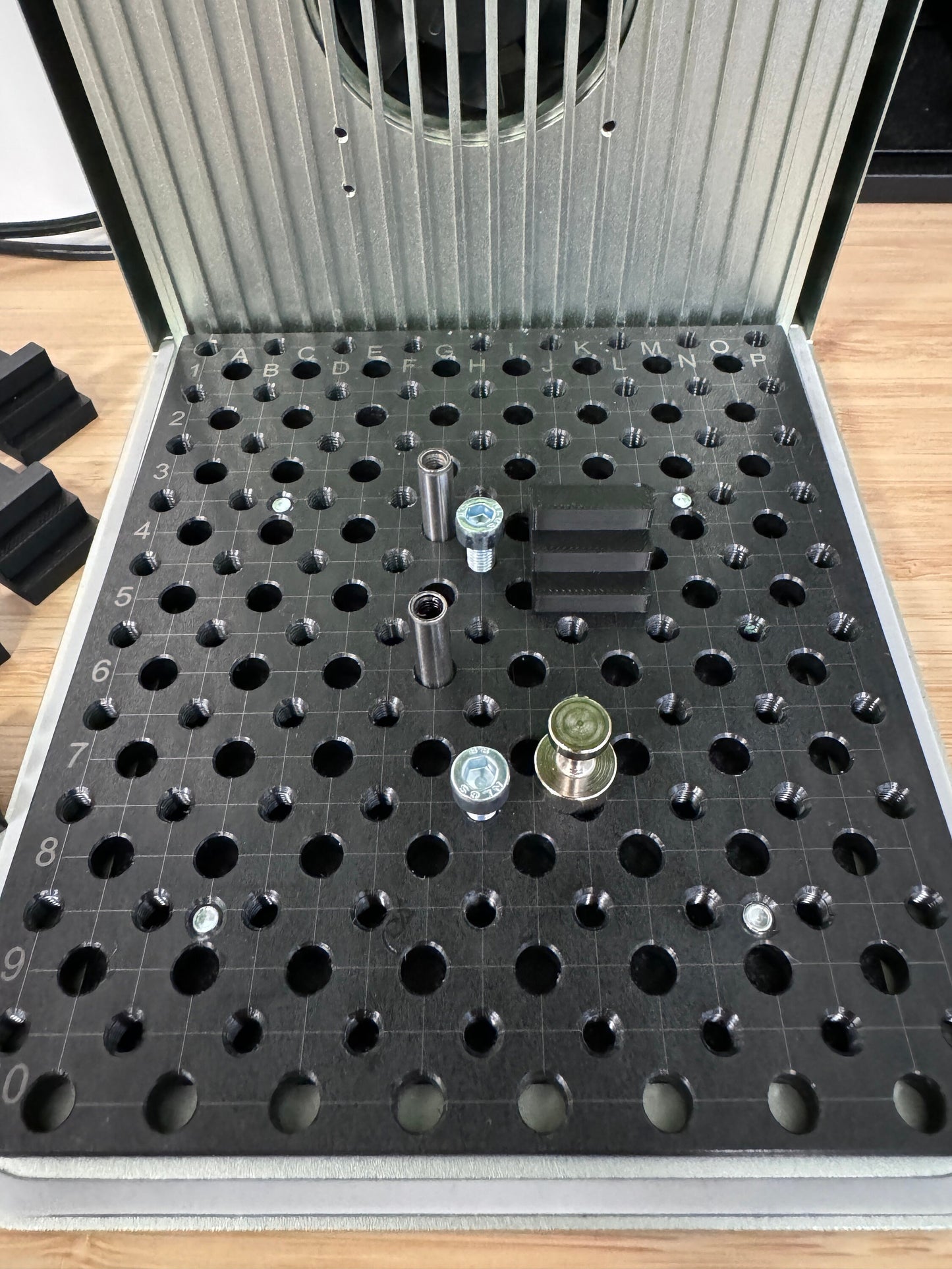 xTool F1 Jigmaker – Multitool für Präzise Bauteilaufnahmen & Wiederholgenaue Gravuren