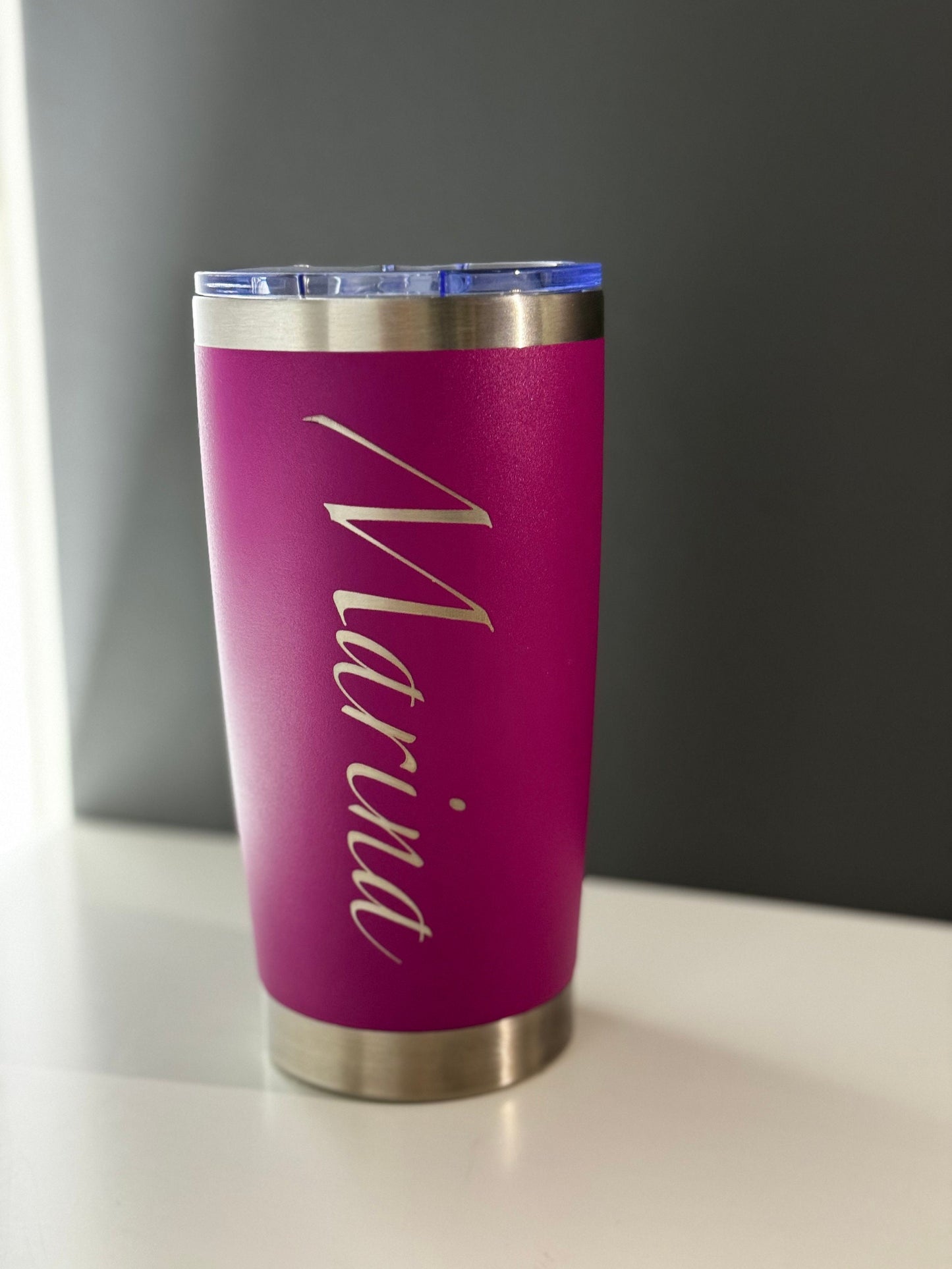 Personalisierter Thermobecher 590ml – Edelstahl mit Wunschname & Lasergravur