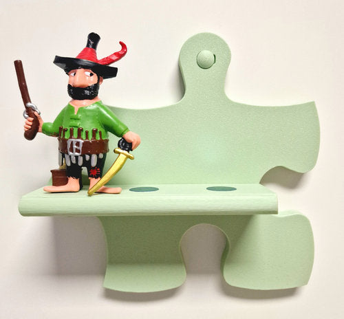 Tonie Wandregal Starterset mit Piratenfigur auf grünem Puzzle-Regal für Kinderzimmerordnung